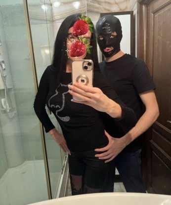 Опыт в этой сфере позволяет мне удовлетворить даже самые изысканные желания. Проведи со мной незабываемое время, и я подарю тебе море наслаждения! У меня много возможностей для разнообразия: классический секс, оральные ласки, эротический массаж и многое другое, все сделано для того, чтобы ты почувствовался сближеным со мной на 100%. Отзывы о моей работе говорят сами за себя - я дарю мужчинам незабываемые впечатления и ощущения. В Москве встречаюсь в уютной атмосфере, где ты сможешь расслабиться и насладиться моим обаянием. Жду тебя, милый, чтобы исполнить все твои мечты! 😘🌹🔥 Инесса